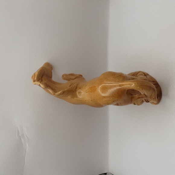 Vintage  Ceramic Horse Sculpture 7.5" X 7.5" Golden Wheat Colour - Picture 5 of 13